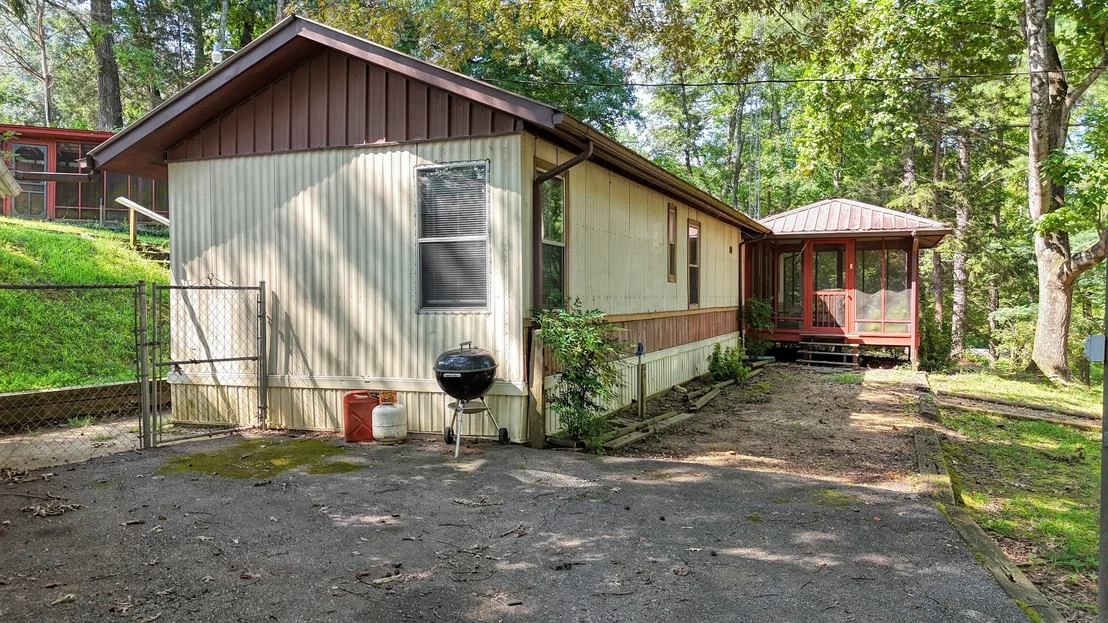 Photo of 25 Jones Loop