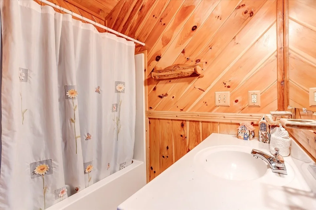 Photo of 2732 PINE CREST Lane