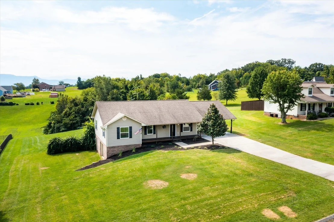 Photo of 173 Golf View Blvd