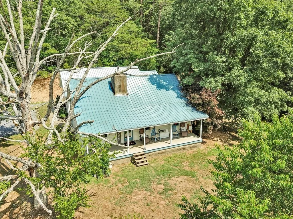Photo of 1352 Helton Road