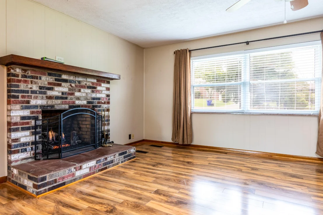 Photo of 218 Howard Drive