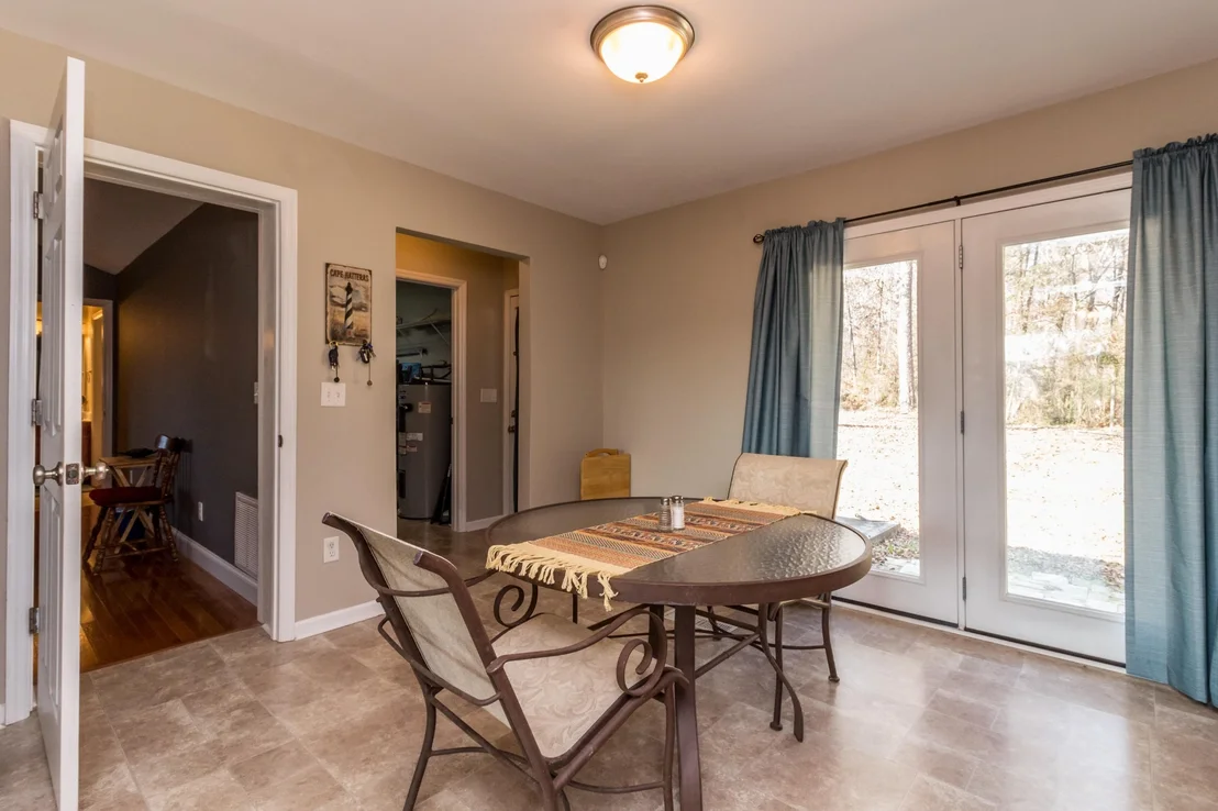 Photo of 171 Davis Road