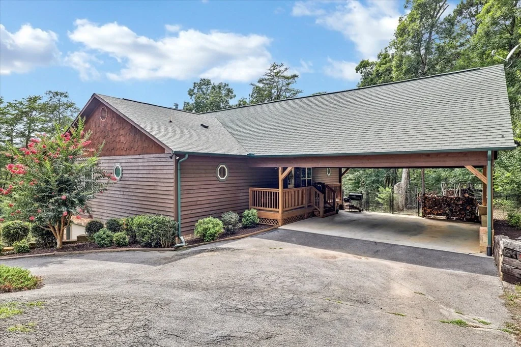 Photo of 1035 Shadow Ridge Drive