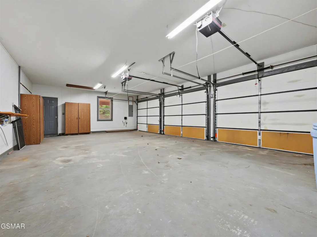 Photo of 2456 Amanda Lane