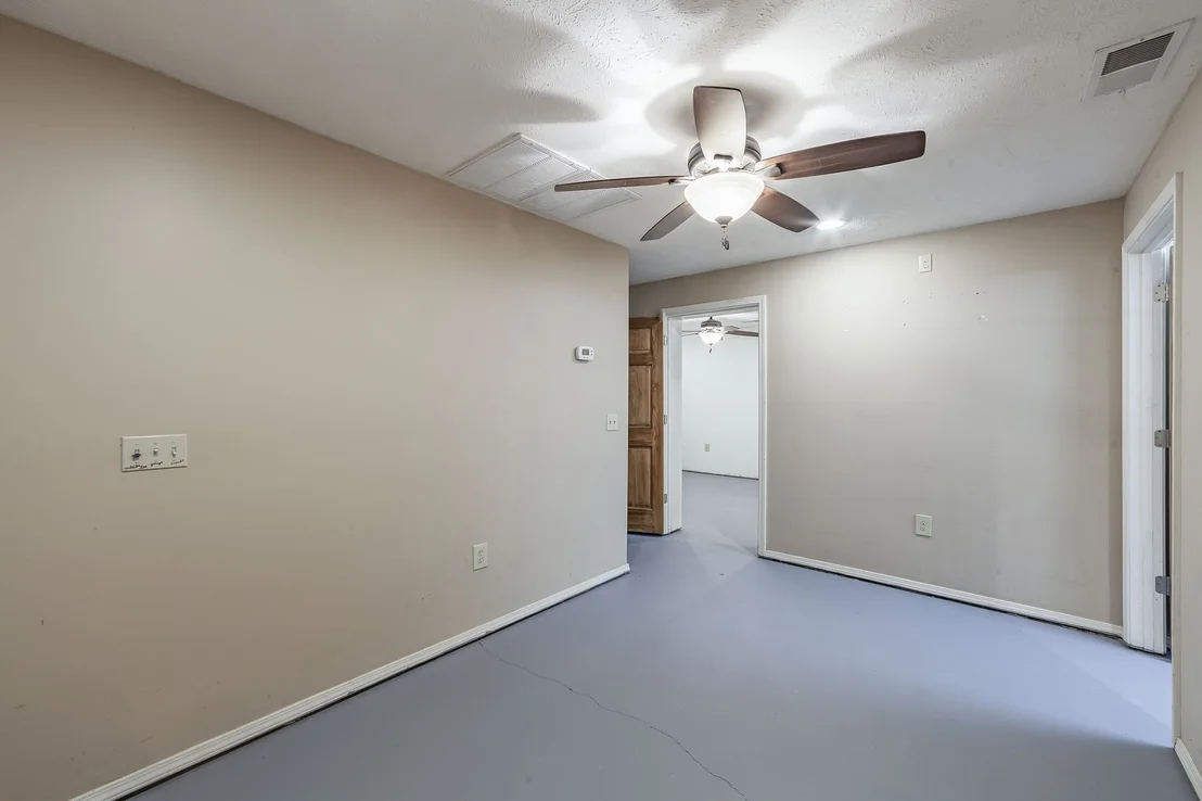 Photo of 40 Pine Cv