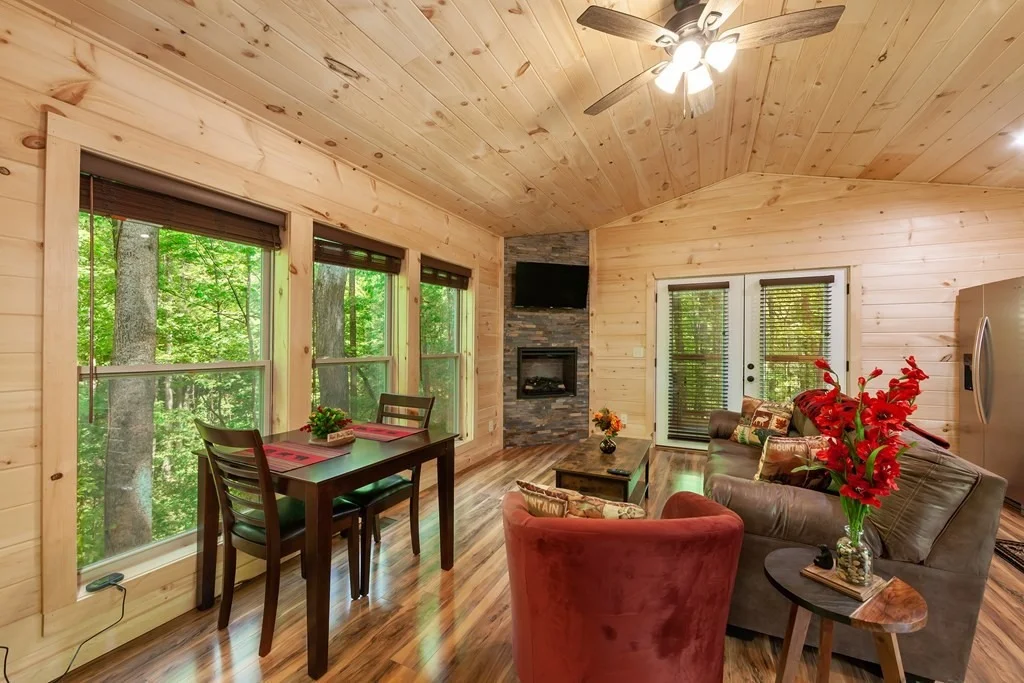 Photo of 3326 Whaley Road