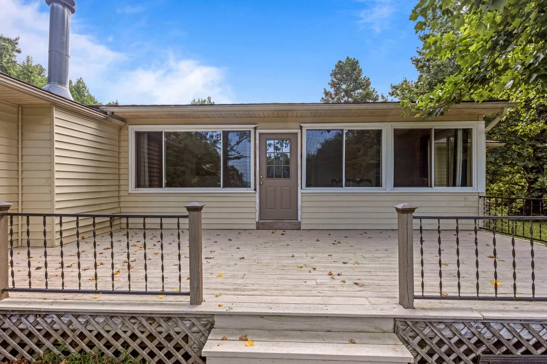 Photo of 1824 Jackson Point Road