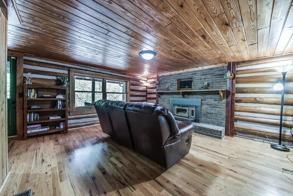 Photo of 1049 Alpine Rd