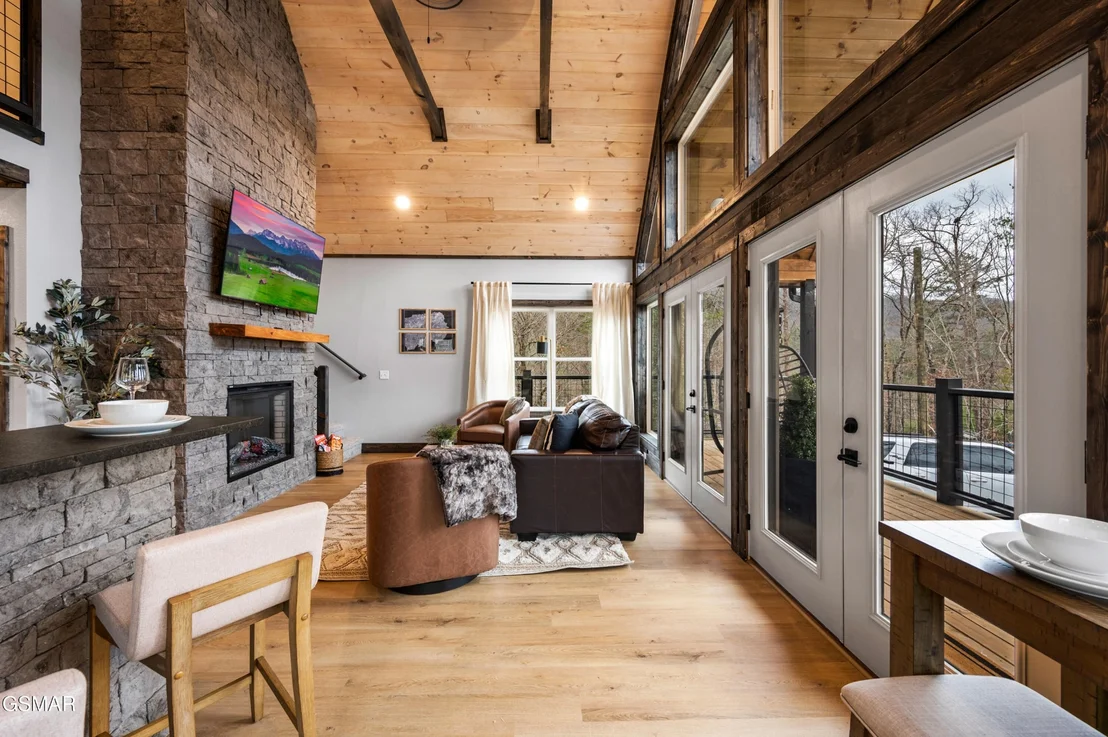 Photo of 2937 Bear Mountain Lane