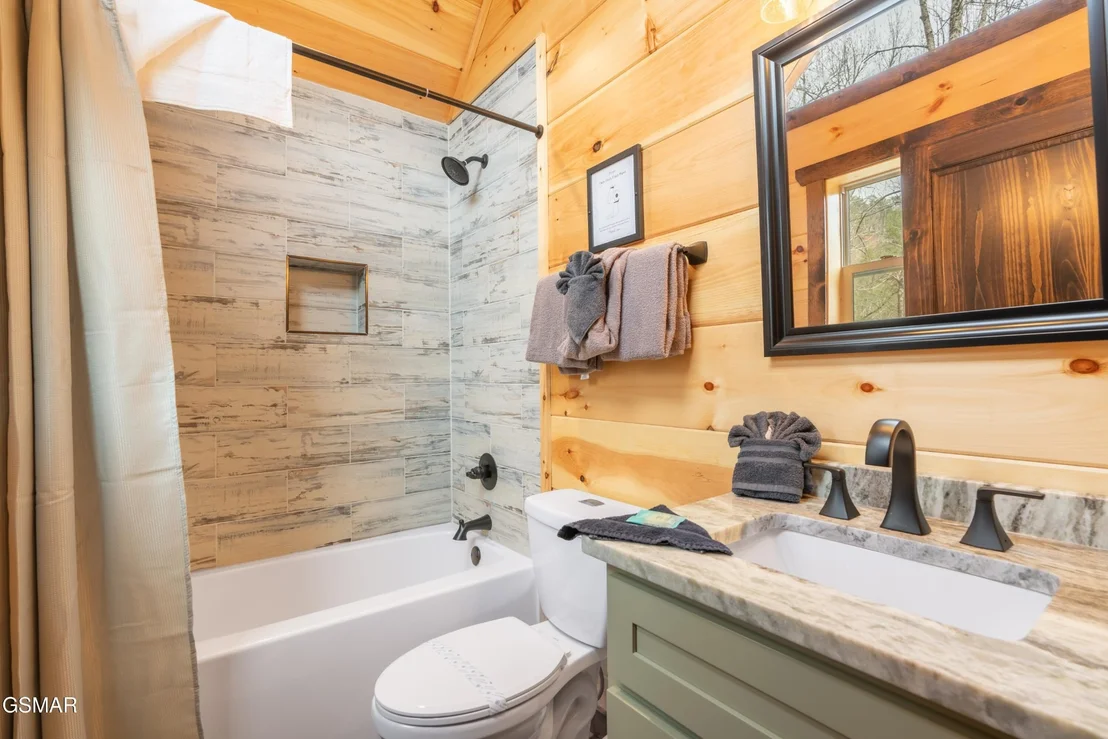 Photo of 2382 Headrick Lead
