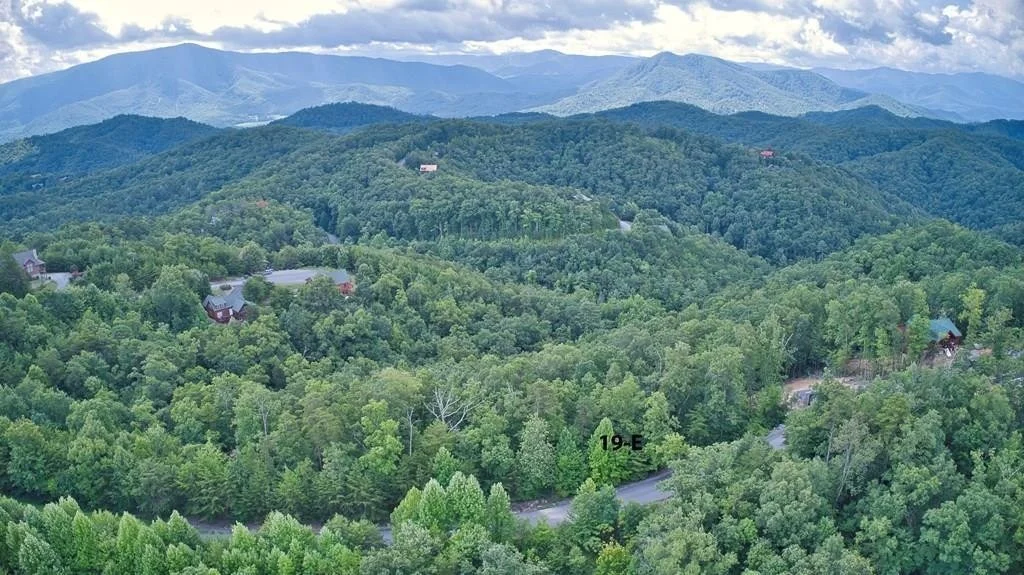 Photo of 19 STACKSTONE Road