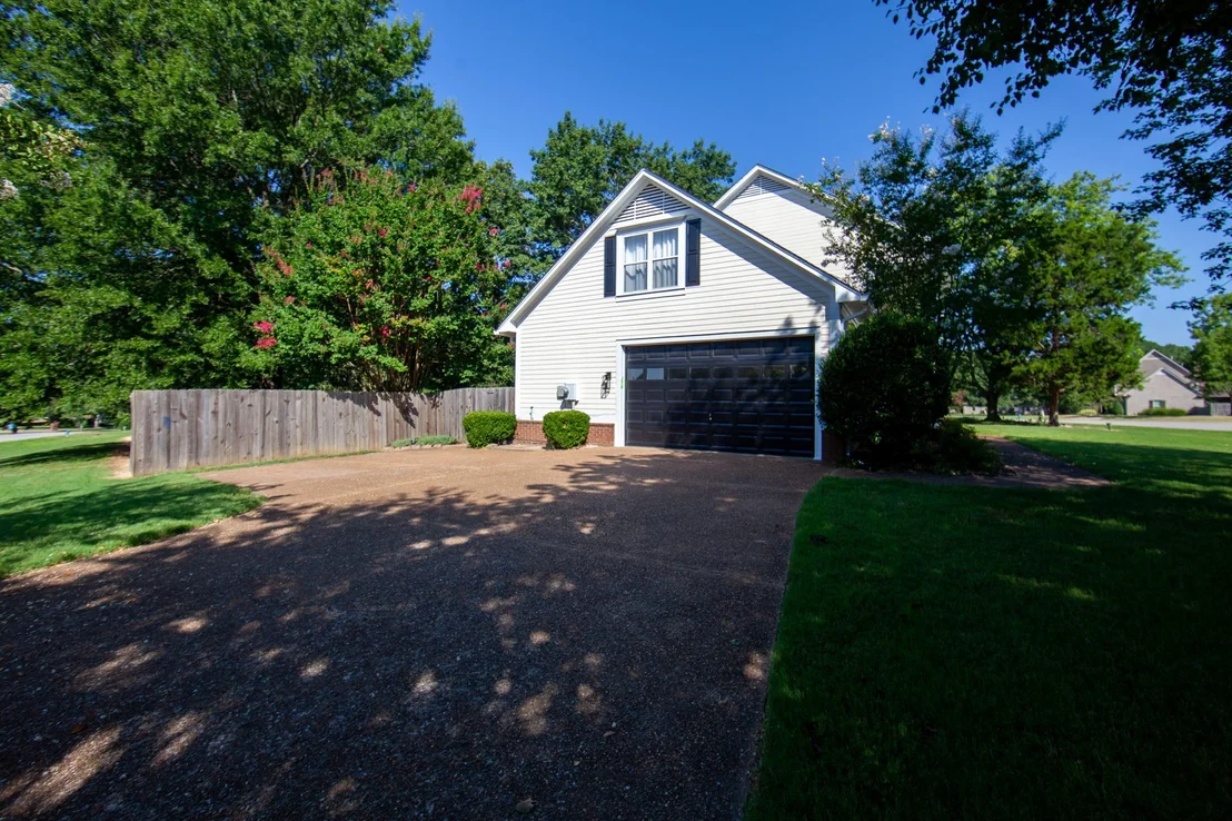 Photo of 465 Shadow Ridge Dr