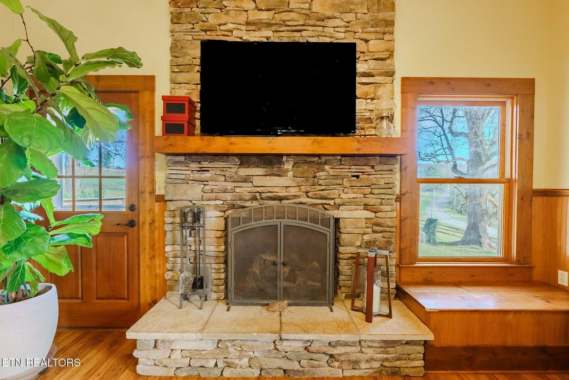 Photo of 2341 County Road 561