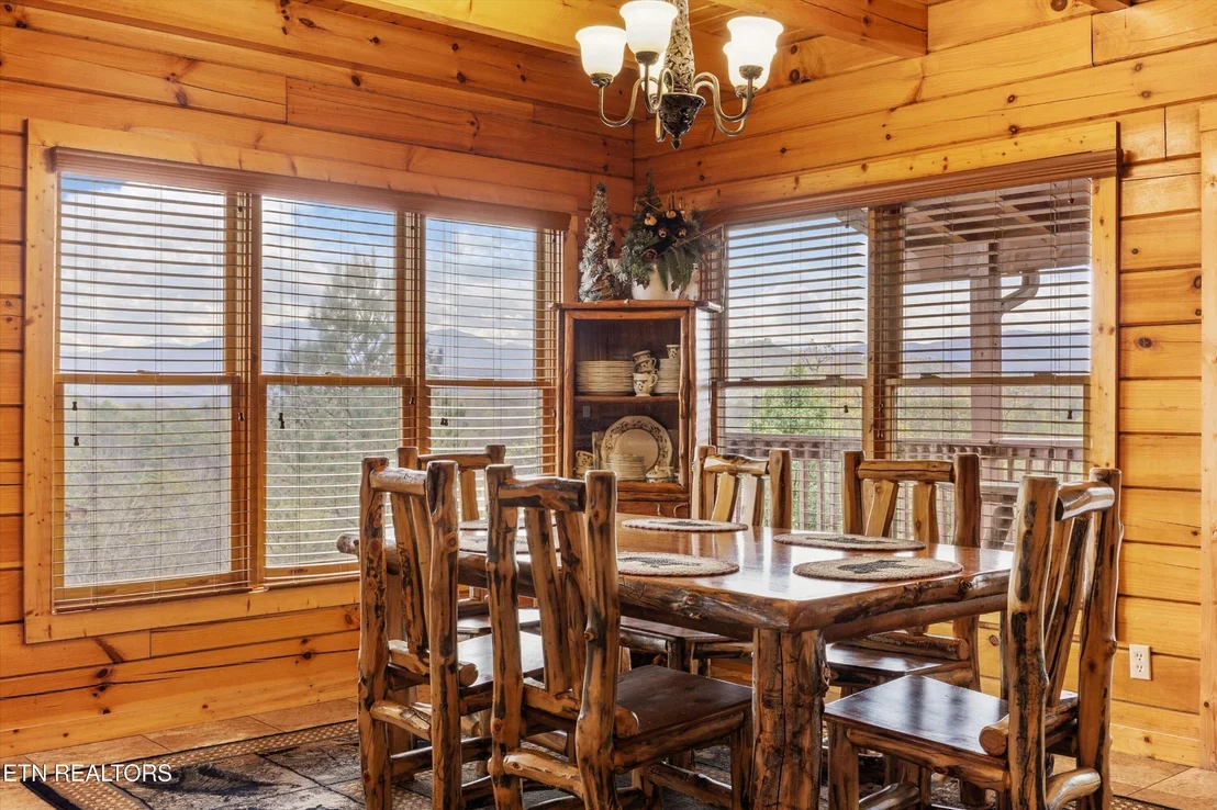 Photo of 1107 N Trail Drive