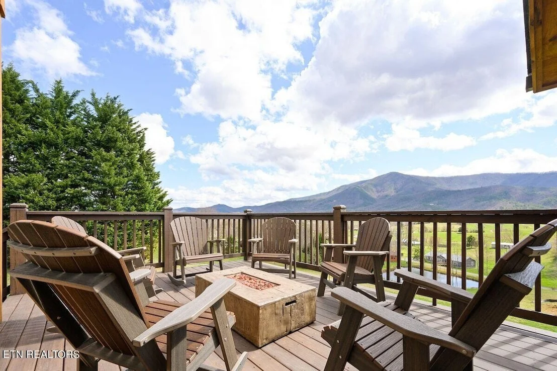 Photo of 4032 Roundtop Drive