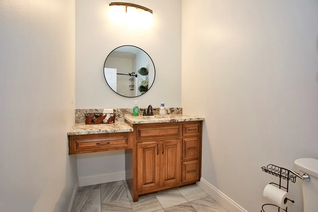Photo of 250 Blount Circle