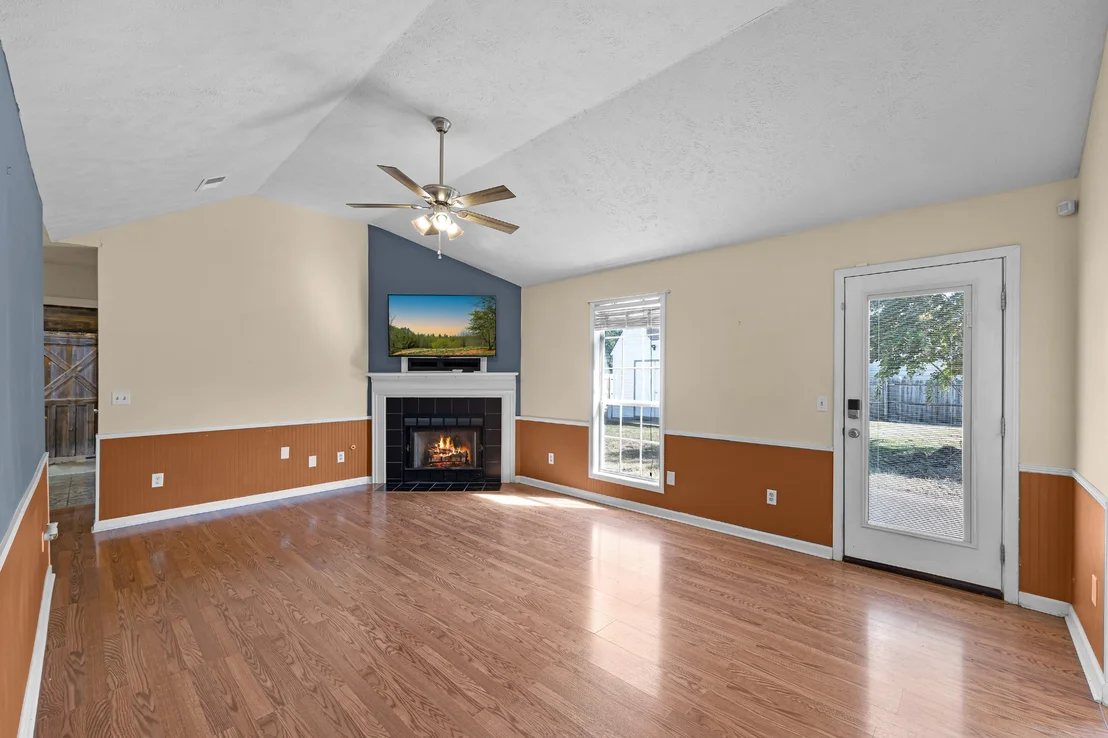 Photo of 40 Glenhurst Dr