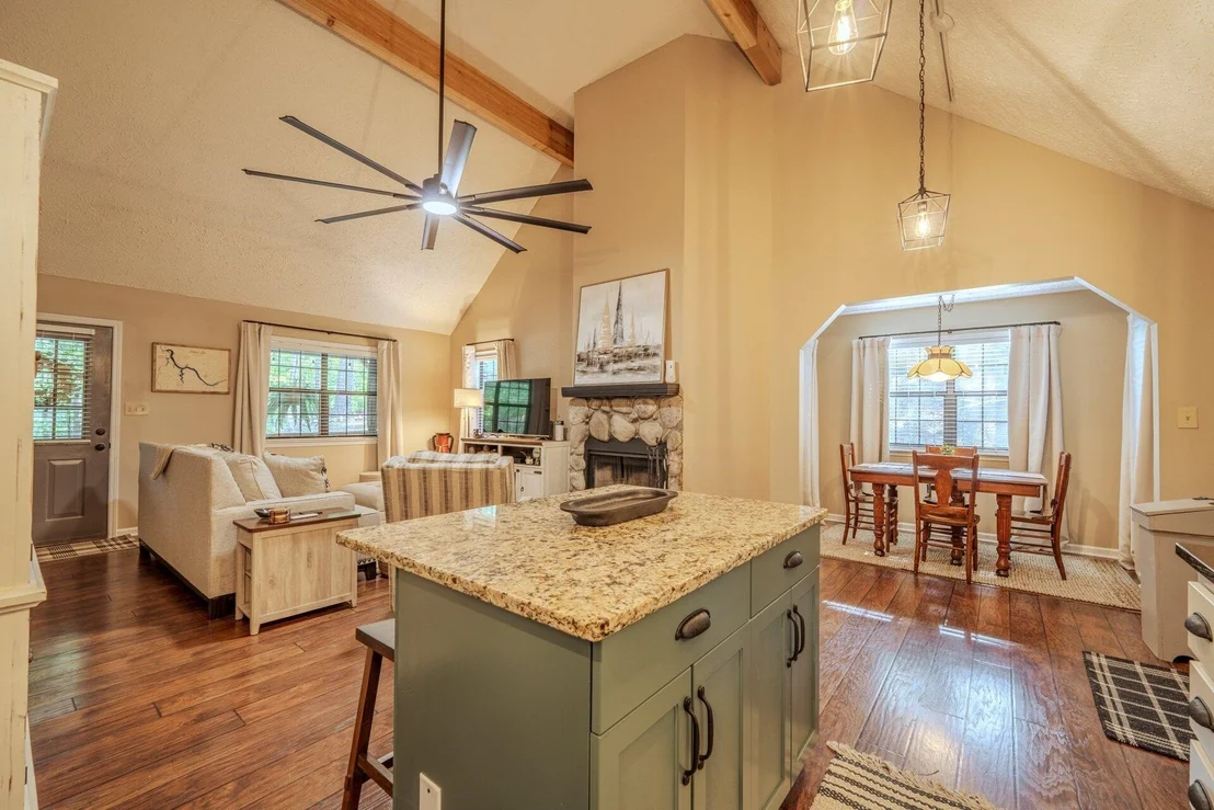 Photo of 25 PICKWICK WOODS CV
