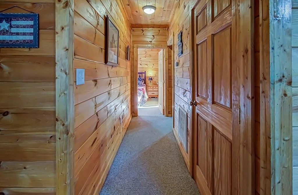 Photo of 1663 Little Cabin Loop
