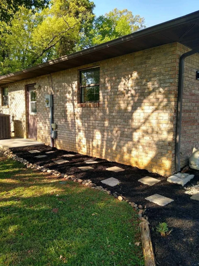 Photo of 547 Emerald Ave