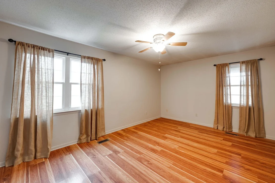 Photo of 102 Hobbs Ridge Road