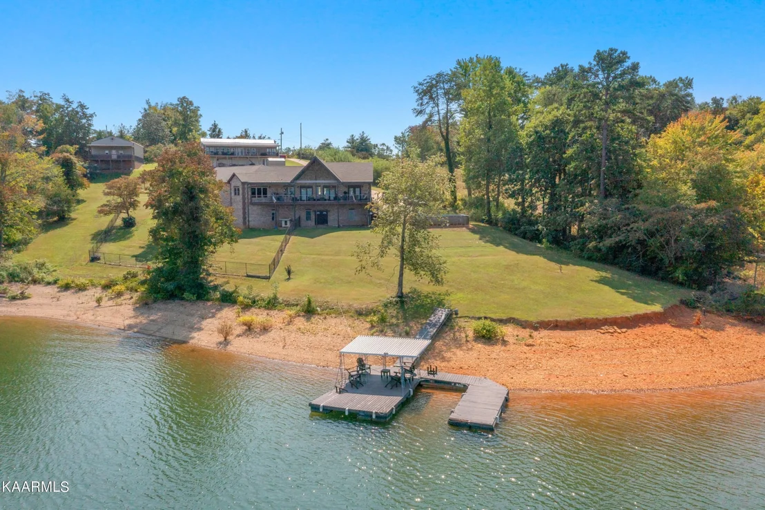 Photo of 499 Chilhowee Lane