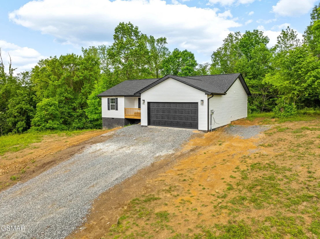 Photo of 1033 Cedar Ln