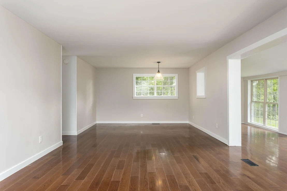 Photo of 547 Van Davis Road NW