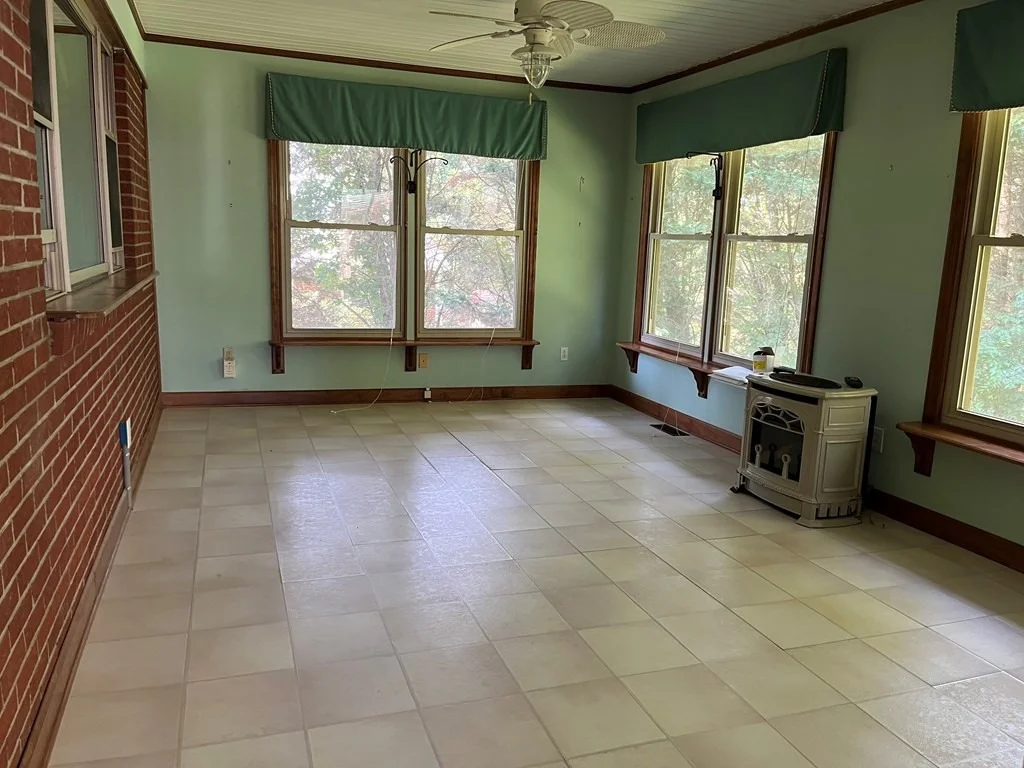 Photo of 347 Huskey Drive
