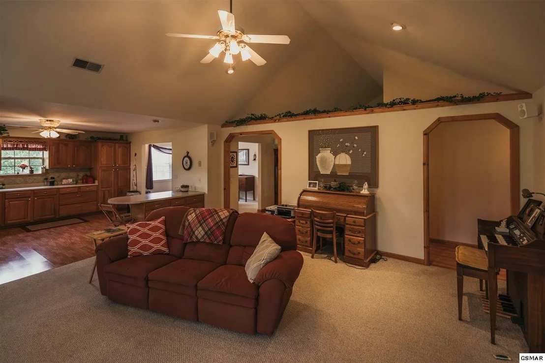 Photo of 160 Estele Drive