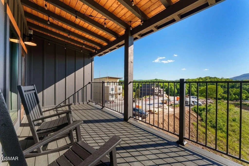 Photo of 637 Summer Valley Way