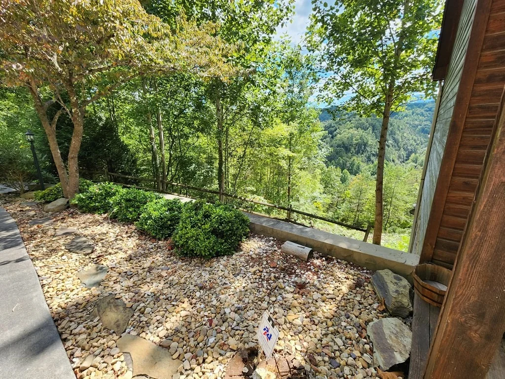 Photo of 3464 EMERALD Way