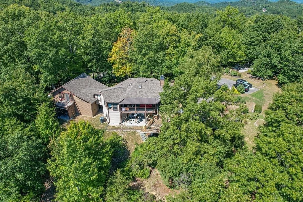 Photo of 2910 Mockingbird Way