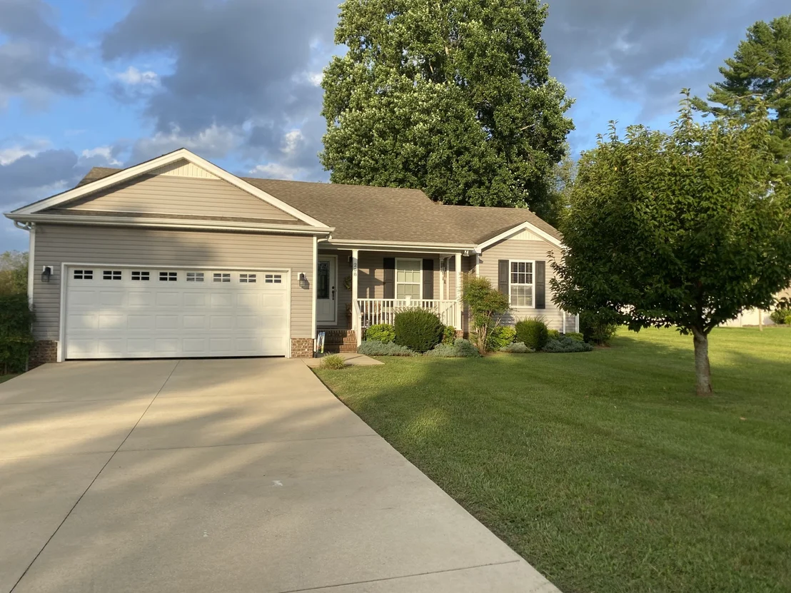 Photo of 208 Arrowhead Dr