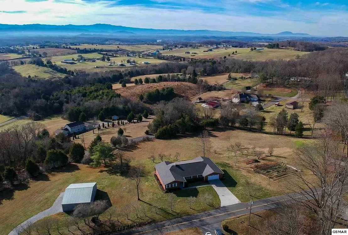 Photo of 1817 LONGVIEW Lane