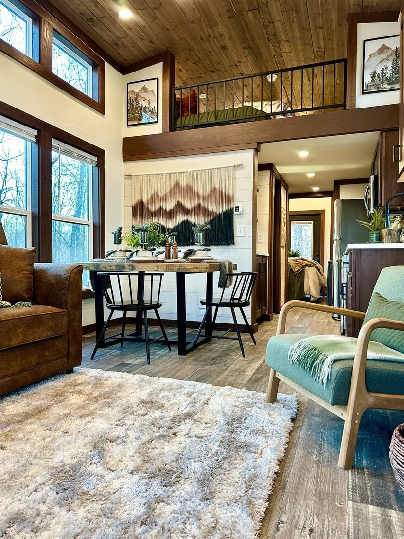 Photo of 32 Mossy Rock Ln