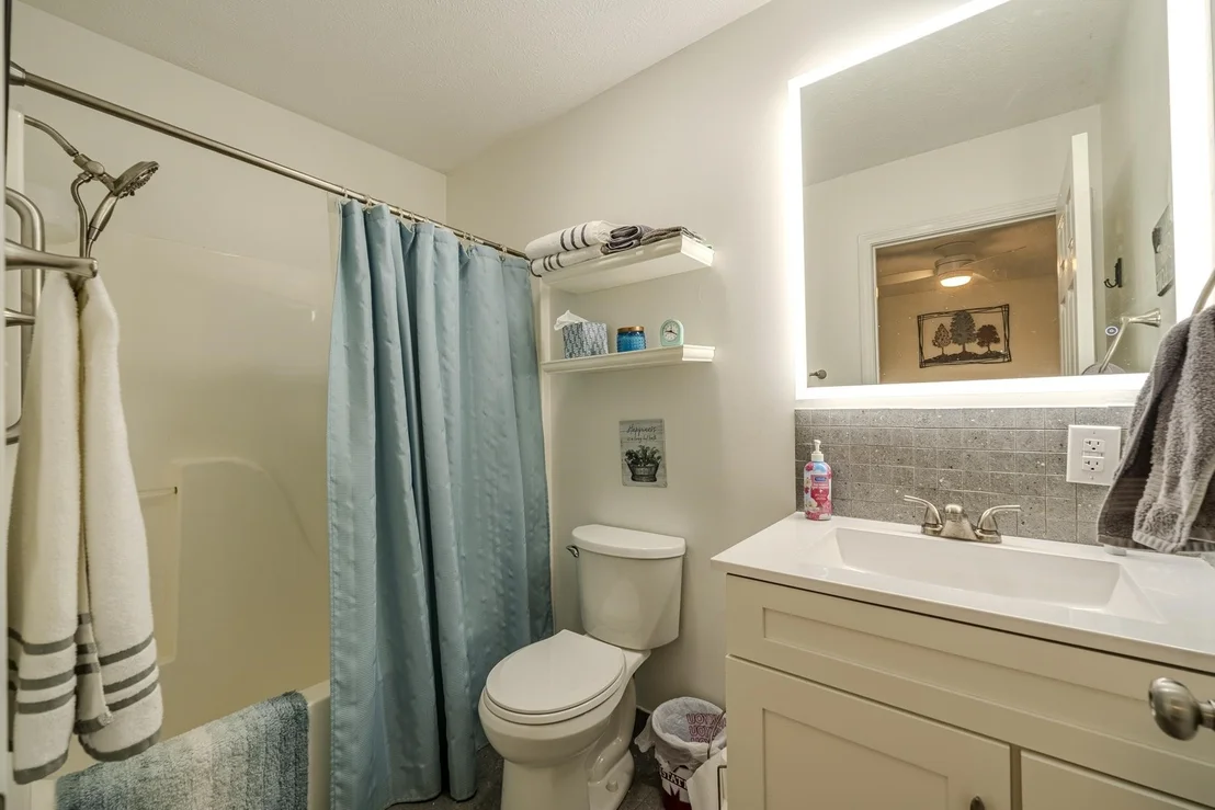 Photo of 325 MURRAY LN