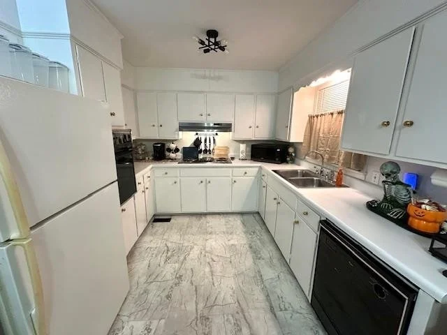 Photo of 190 SOMERSET LOOP