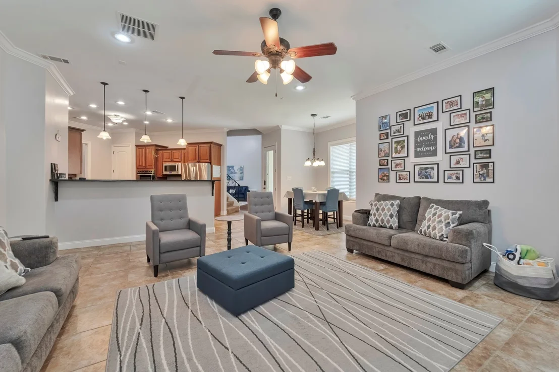 Photo of 2405 Canadaville Loop