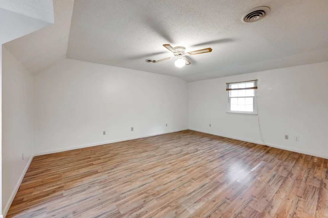 Photo of 102 Hobbs Ridge Road