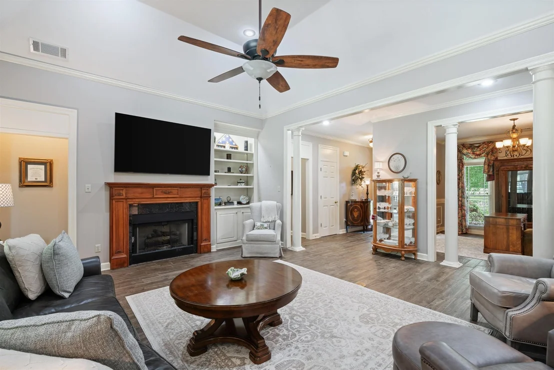 Photo of 685 COLD CREEK DR