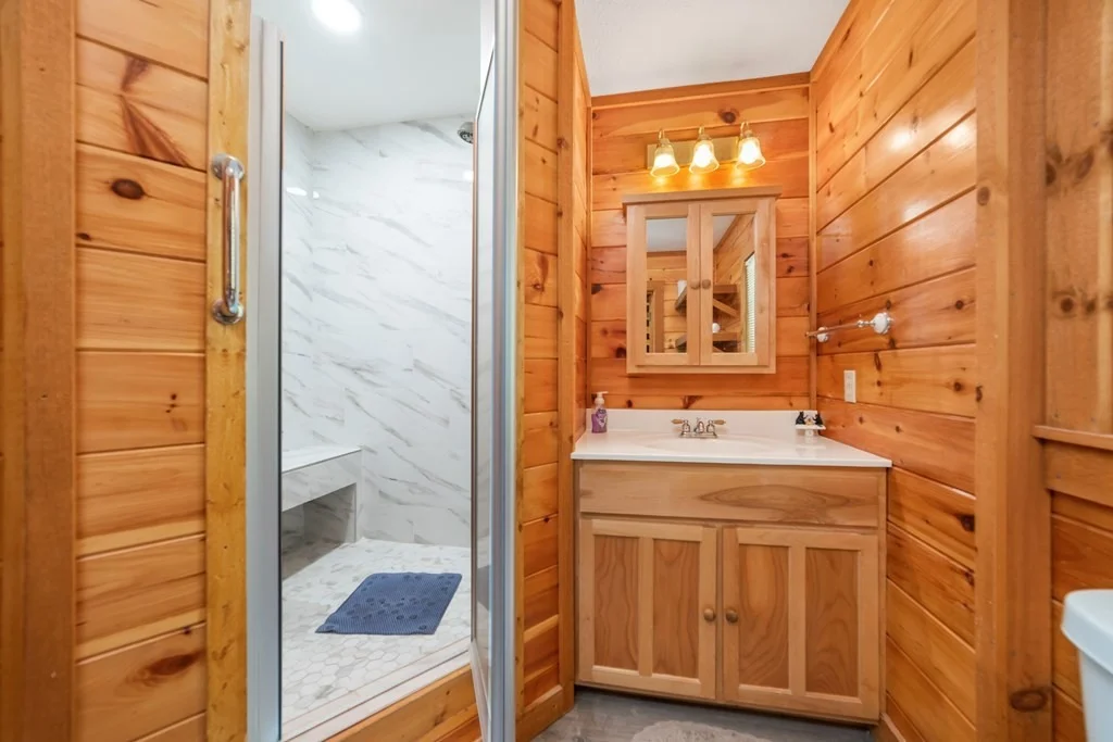 Photo of 4226 Chamberlain Lane