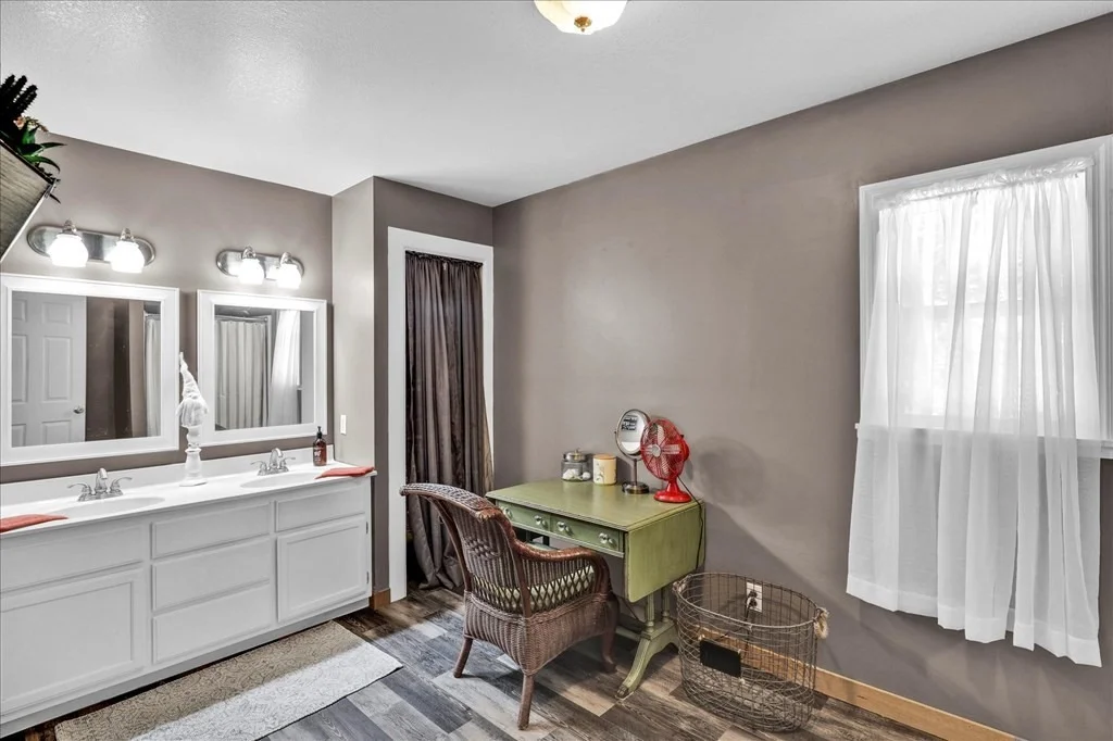 Photo of 1352 Helton Road