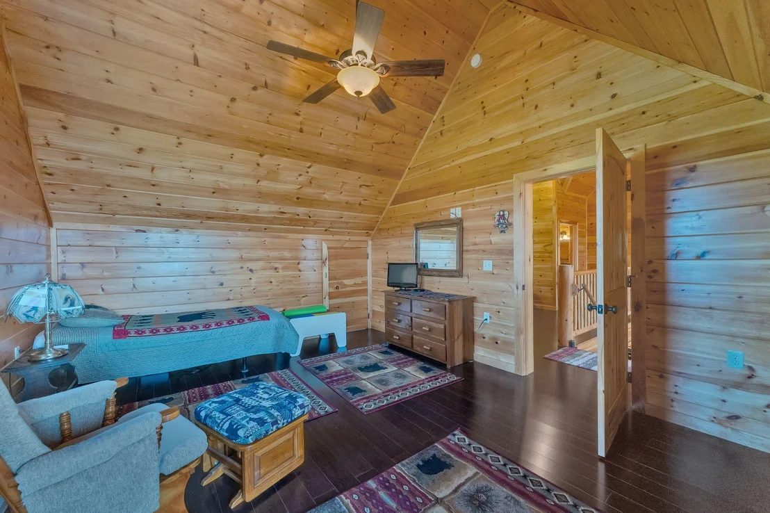 Photo of 2627 Mountain Blvd