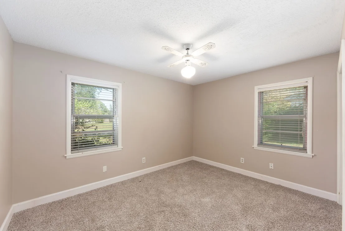 Photo of 566 Pearson Dr