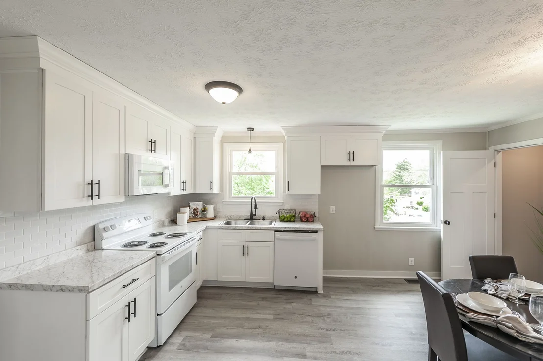 Photo of 709 Perry Dr