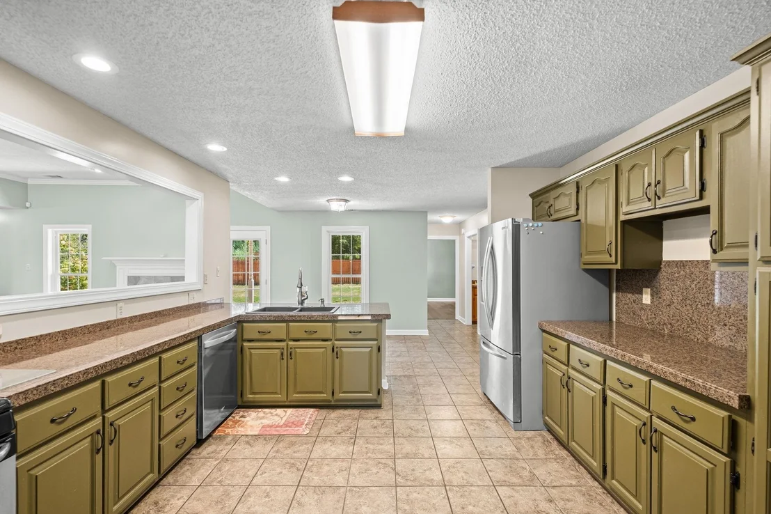 Photo of 371 BRIERHEDGE RD