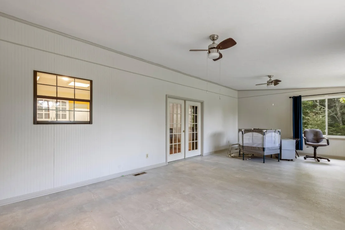 Photo of 1824 Jackson Point Road