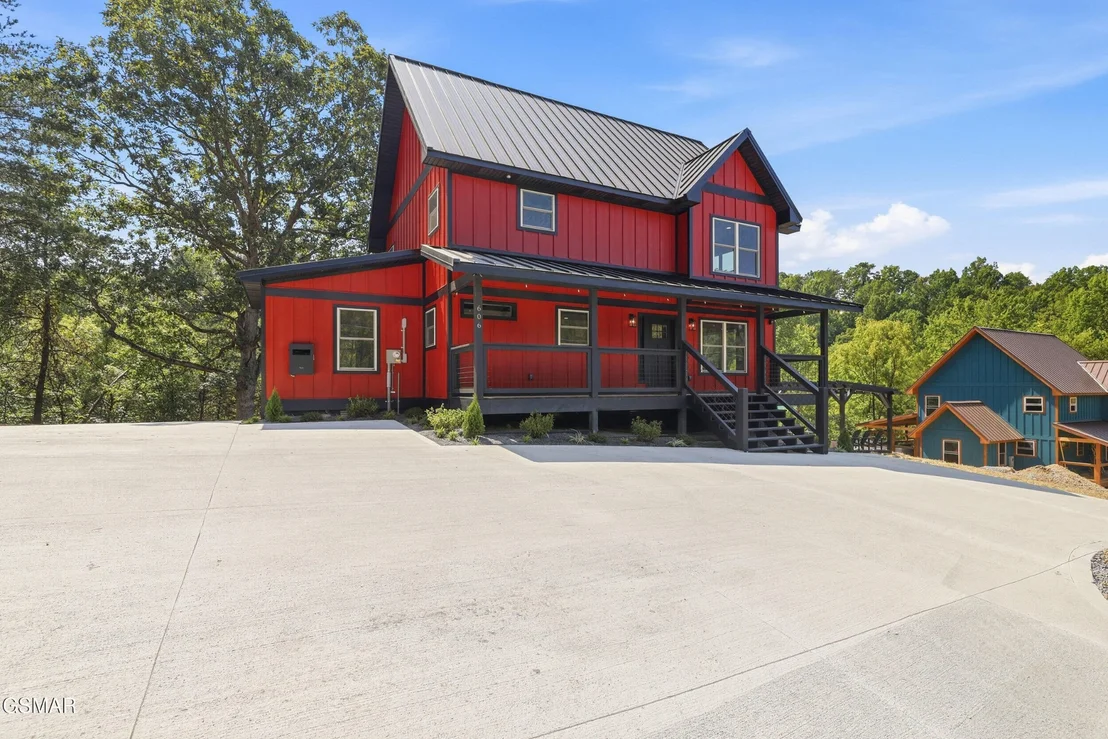 Photo of 606 Cedar Road