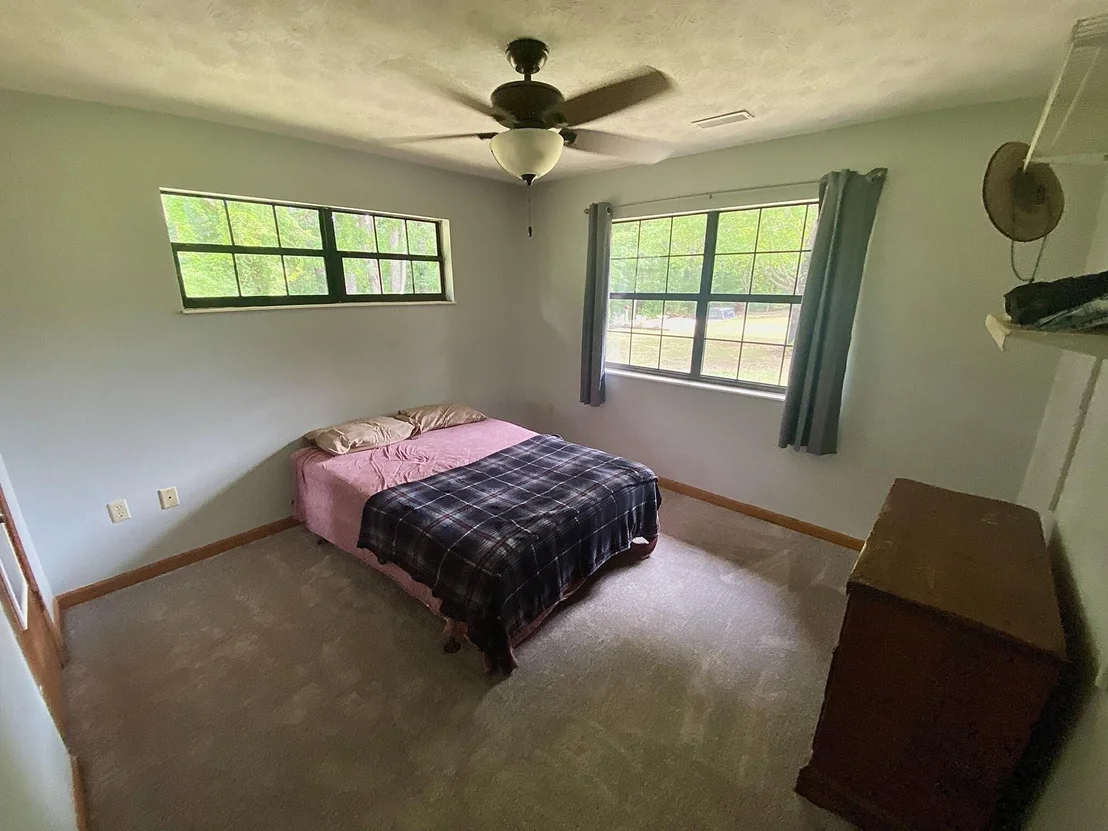 Photo of 547 Emerald Ave